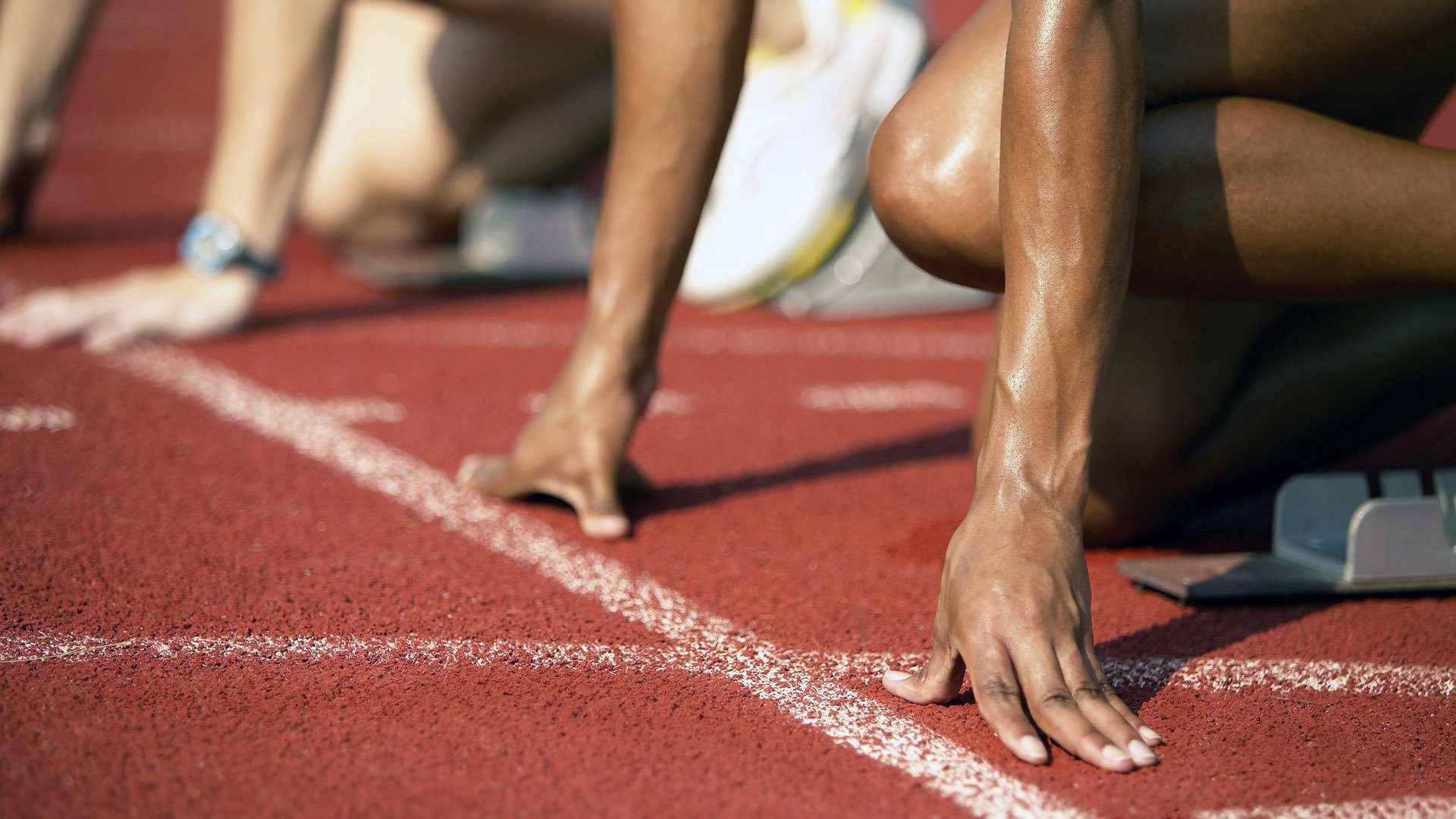 张雨霏混合泳赛段配合默契，张雨霏 混合泳